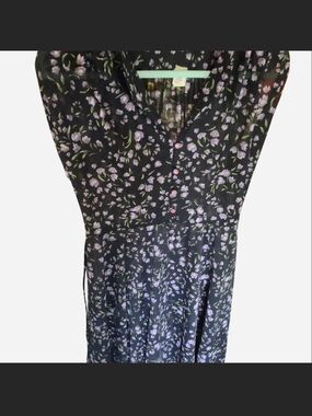 Black Floral Button-Front 70s Dress with Lavender Tulip Print